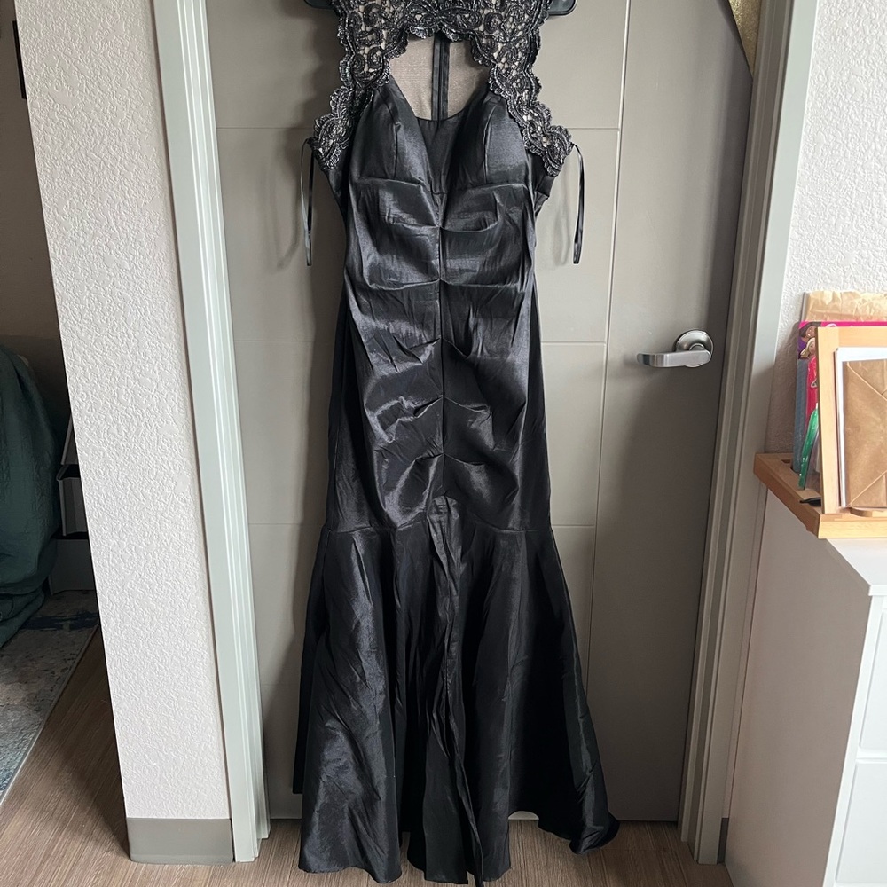 Xscape Black Mermaid Style Evening Dress